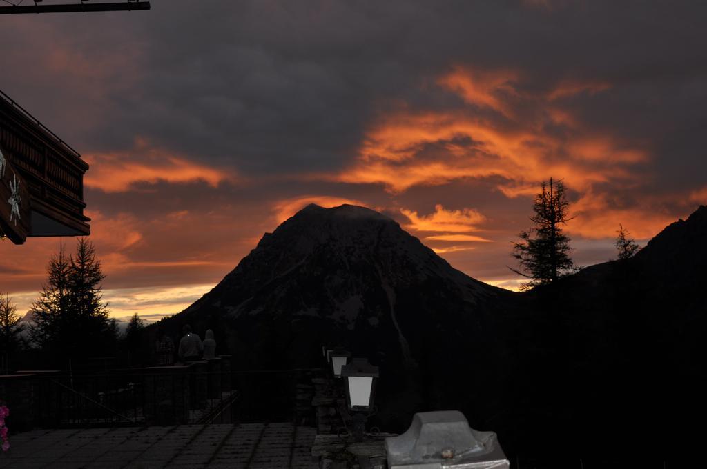 Gasthof Hunerkogel Hotel Ramsau am Dachstein Exterior photo